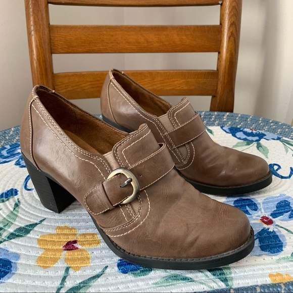 Women’s 8 1/2 M Natural Soul Naturalizer Brown Bootie Buckle Shoe Stacked Heel - Picture 4 of 11